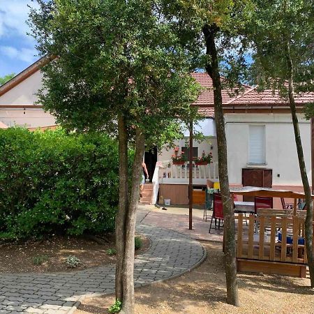 Edit Villa Balatonfured Exterior photo